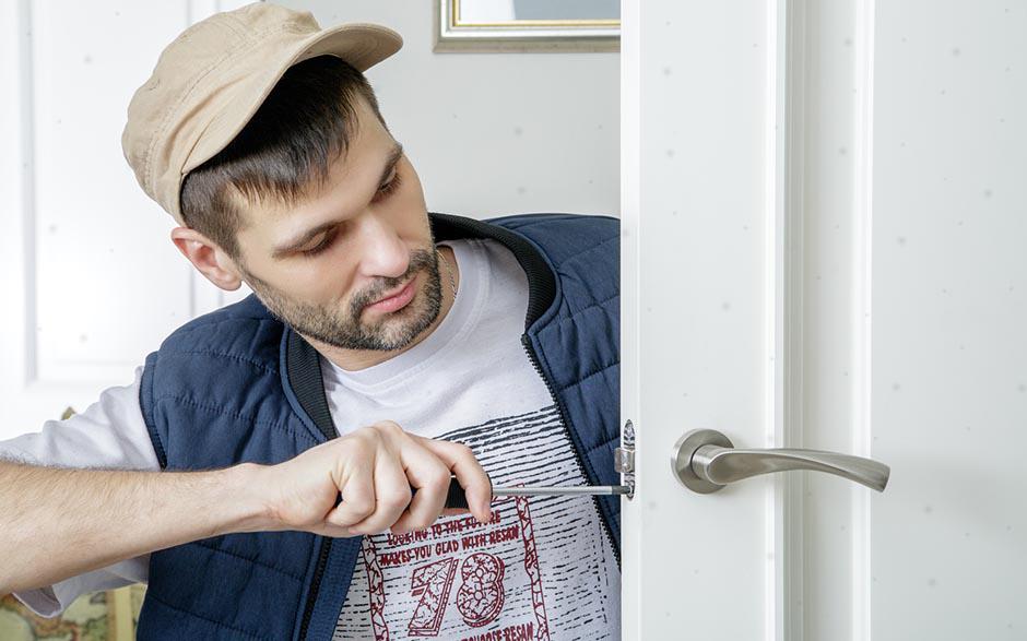 ouverture de porte claquée serrurier Pringy